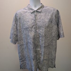 Tori Richard Gray and White Short-Sleeve Button-Up Shirt